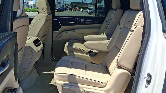 2024 Cadillac Escalade ESV Premium Luxury