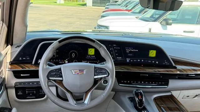 2023 Cadillac Escalade ESV Premium Luxury Platinum