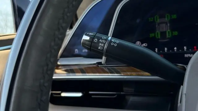 2023 Cadillac Escalade ESV Premium Luxury Platinum