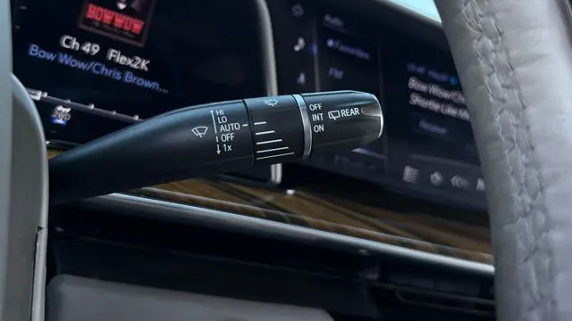 2023 Cadillac Escalade ESV Premium Luxury Platinum