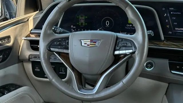 2023 Cadillac Escalade ESV Premium Luxury Platinum