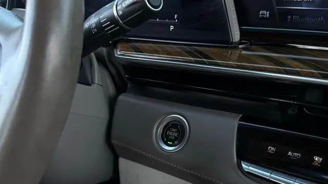 2023 Cadillac Escalade ESV Premium Luxury Platinum