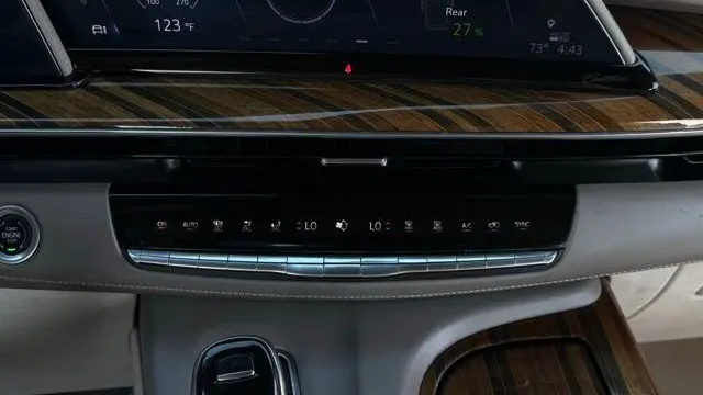 2023 Cadillac Escalade ESV Premium Luxury Platinum