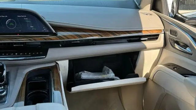 2023 Cadillac Escalade ESV Premium Luxury Platinum