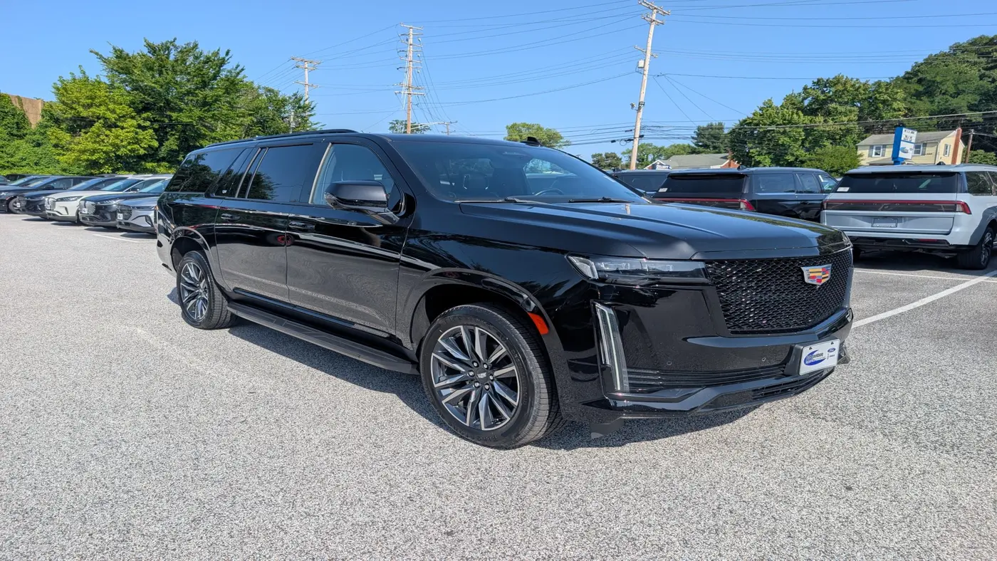 2022 Cadillac Escalade ESV Sport