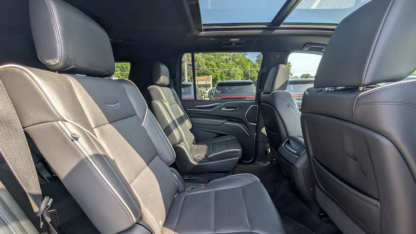 2022 Cadillac Escalade ESV Sport