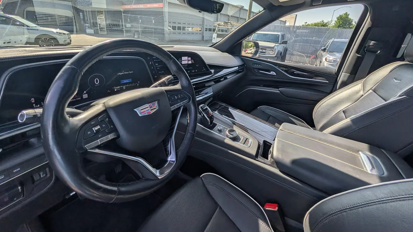 2022 Cadillac Escalade ESV Sport
