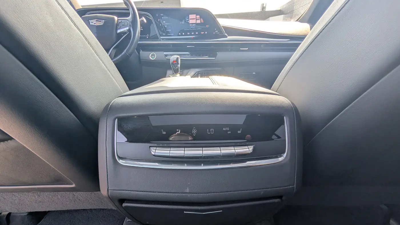 2022 Cadillac Escalade ESV Sport