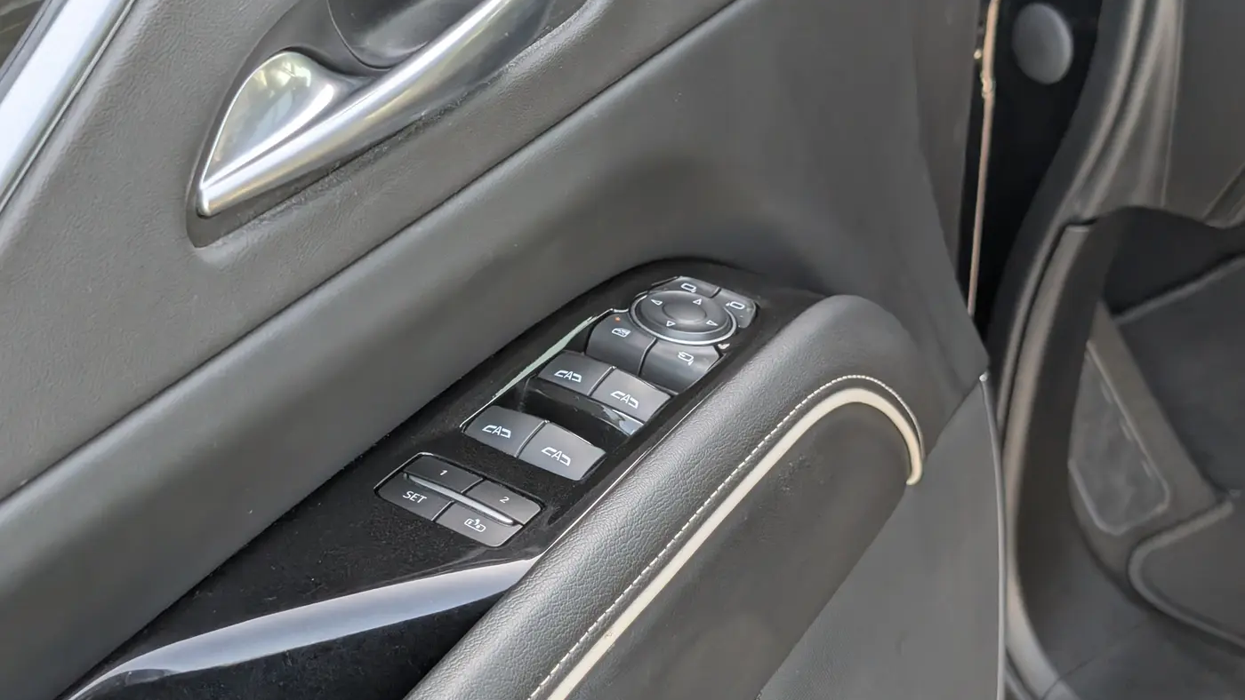 2022 Cadillac Escalade ESV Sport