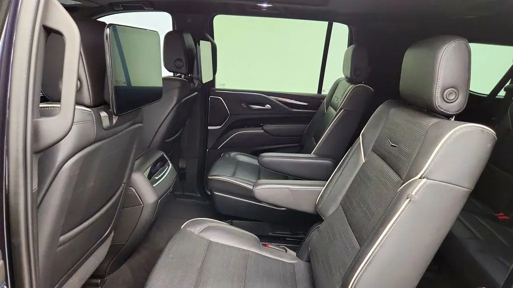 2023 Cadillac Escalade ESV Sport