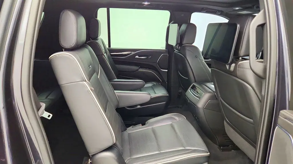 2023 Cadillac Escalade ESV Sport
