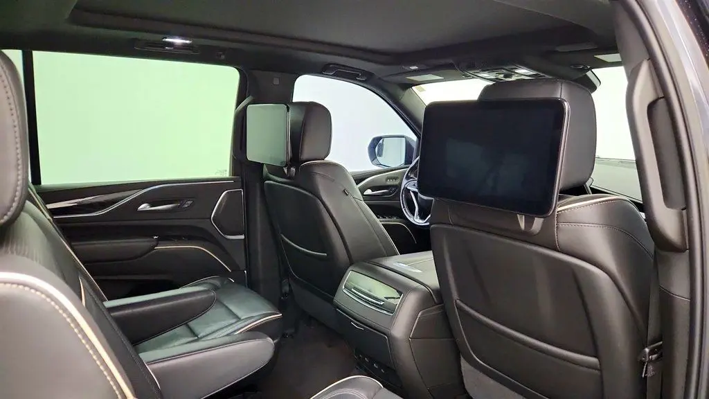 2023 Cadillac Escalade ESV Sport