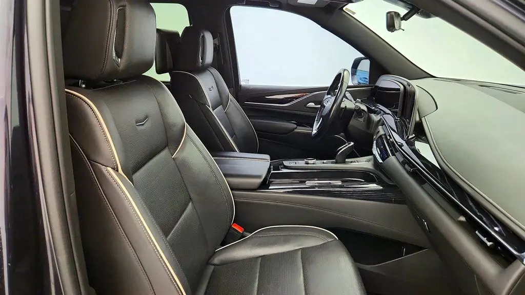 2023 Cadillac Escalade ESV Sport