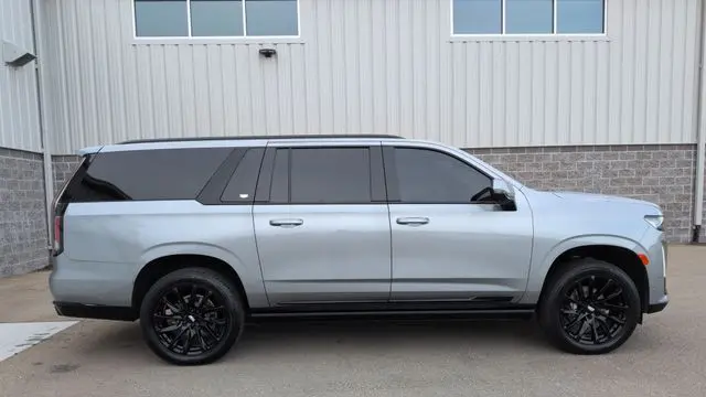 2023 Cadillac Escalade ESV Sport