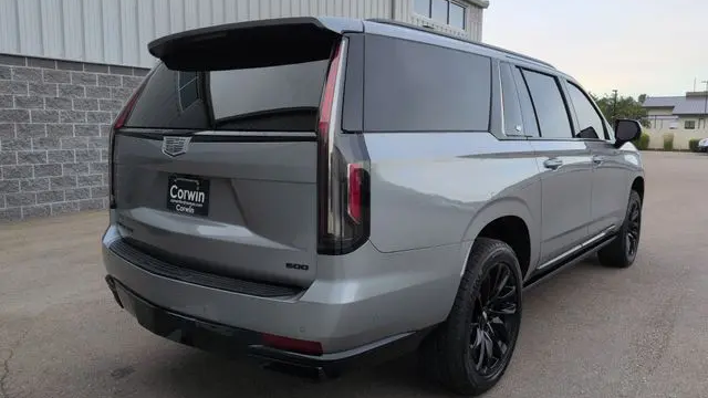 2023 Cadillac Escalade ESV Sport