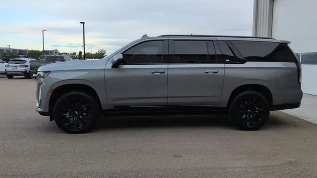 2023 Cadillac Escalade ESV Sport