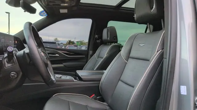 2023 Cadillac Escalade ESV Sport