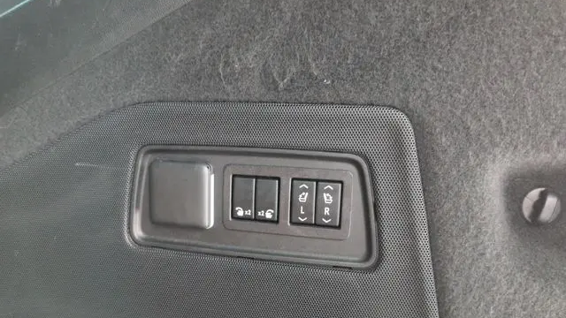 2023 Cadillac Escalade ESV Sport