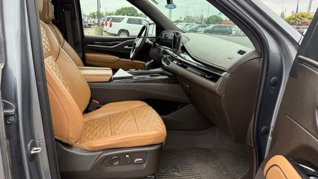 2021 Cadillac Escalade ESV Sport