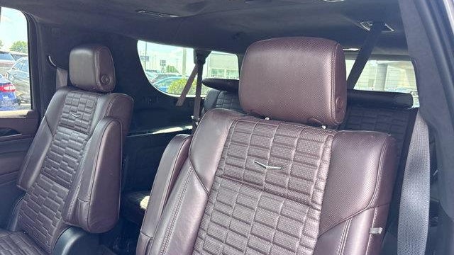 2023 Cadillac Escalade ESV Sport Platinum