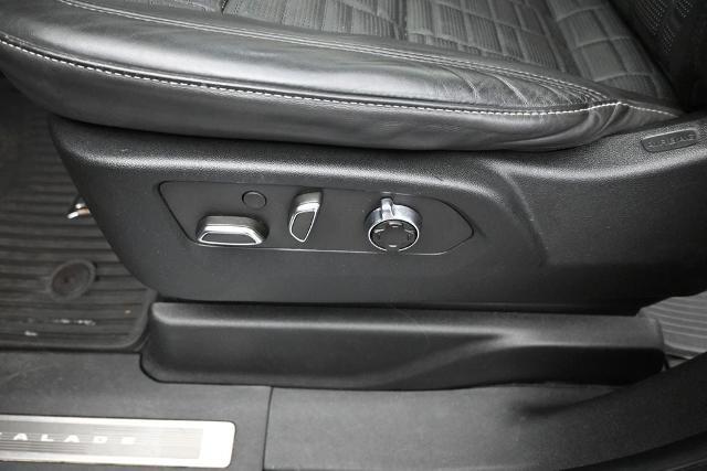 2022 Cadillac Escalade - $59,799