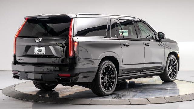 2023 Cadillac Escalade ESV Sport Platinum