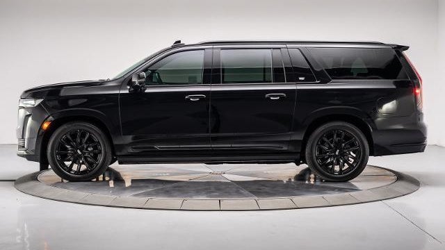 2023 Cadillac Escalade ESV Sport Platinum