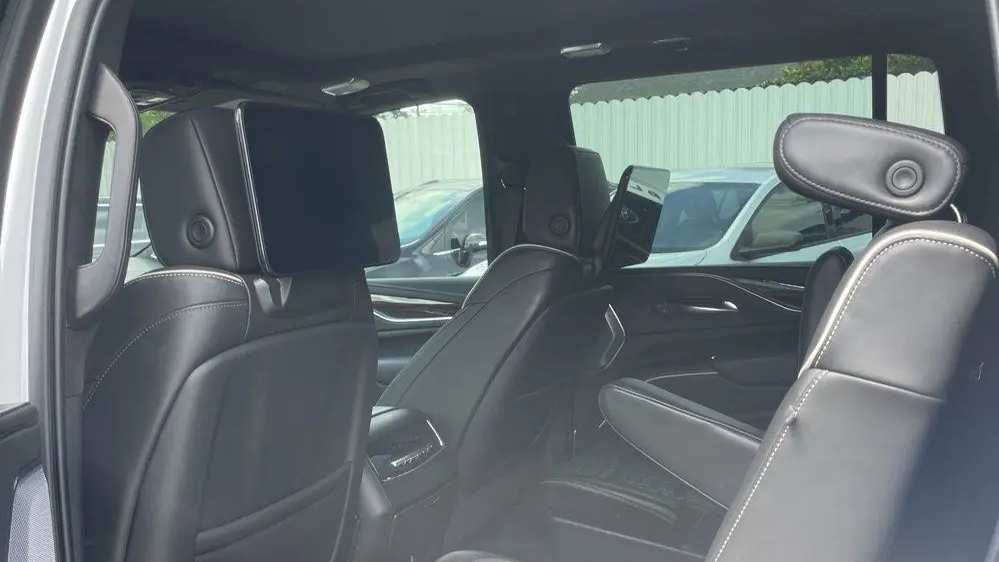 2022 Cadillac Escalade ESV Sport Platinum