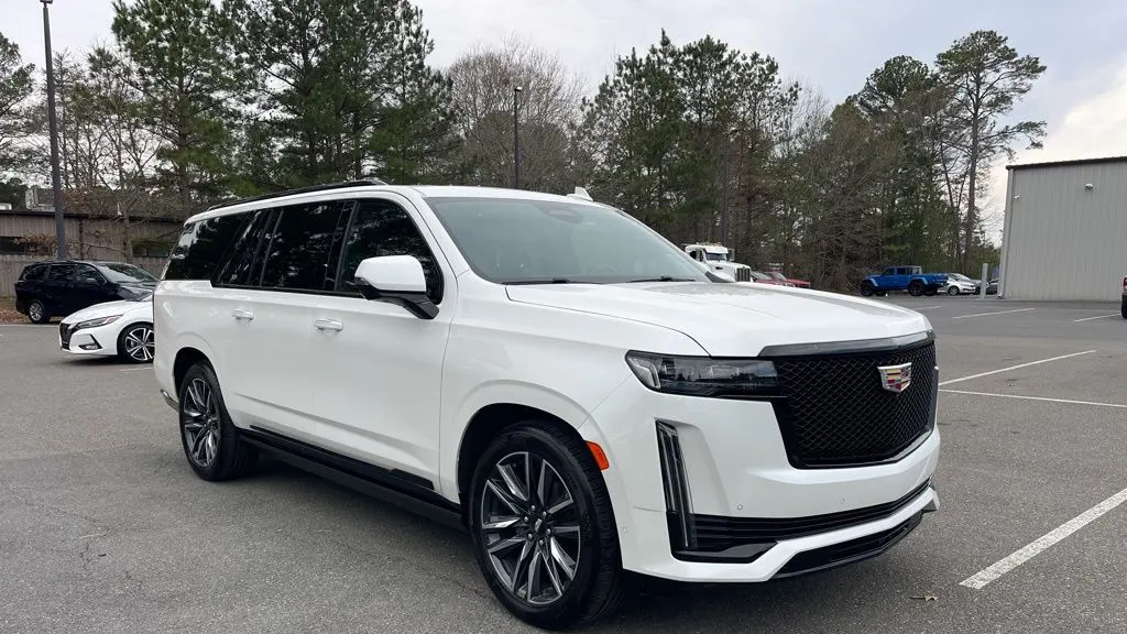 2023 Cadillac Escalade ESV Sport Platinum
