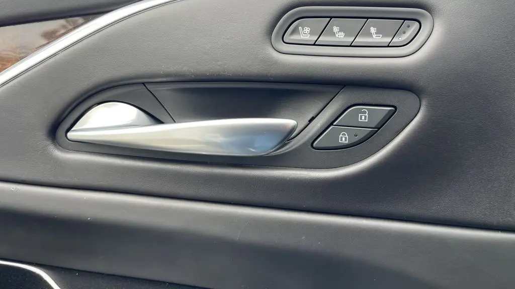 2023 Cadillac Escalade ESV Sport Platinum