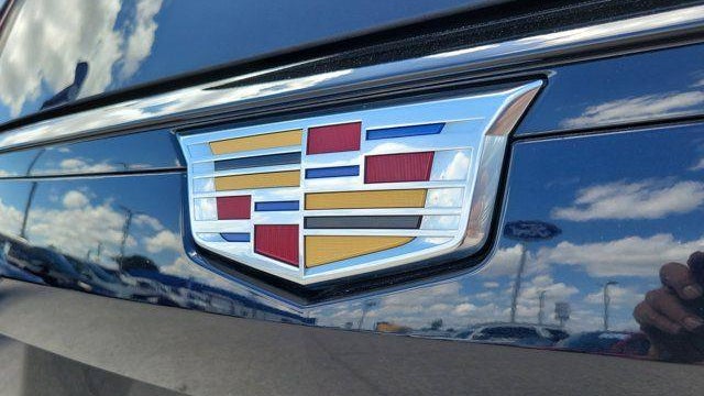 2023 Cadillac Escalade ESV Sport Platinum