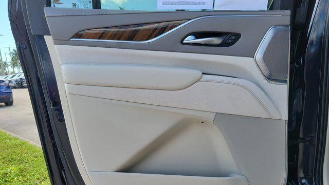 2023 Cadillac Escalade ESV Sport Platinum