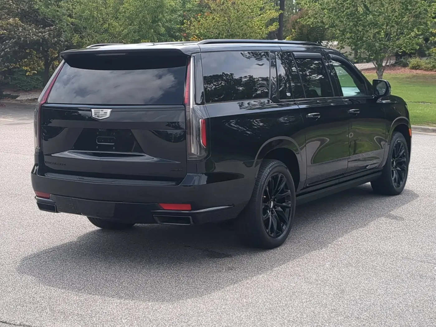 2024 Cadillac Escalade - $84,986
