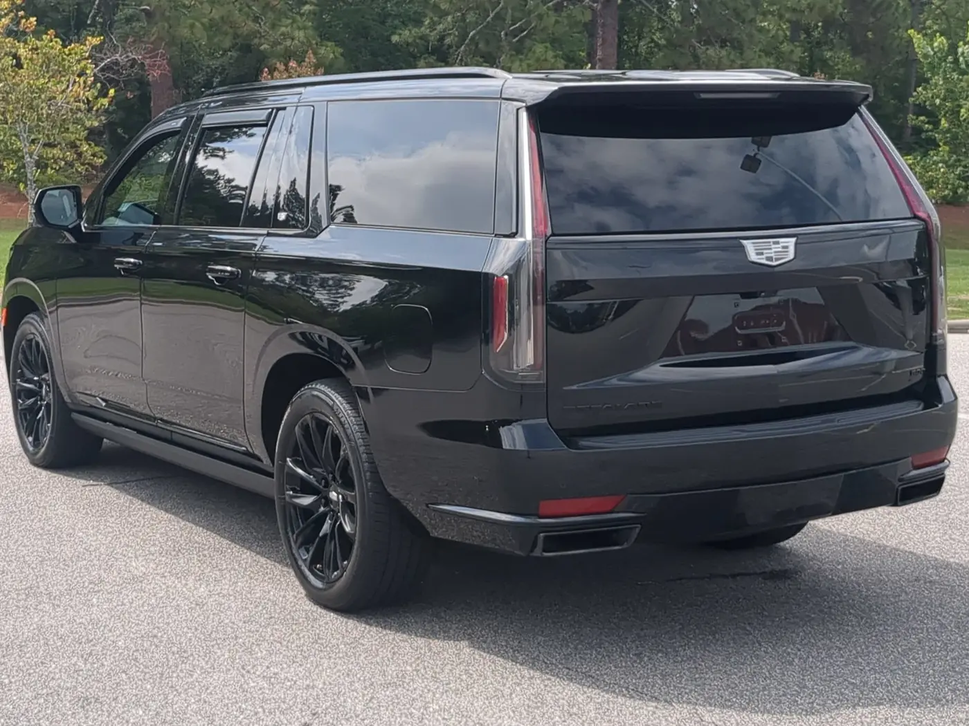2024 Cadillac Escalade - $84,986
