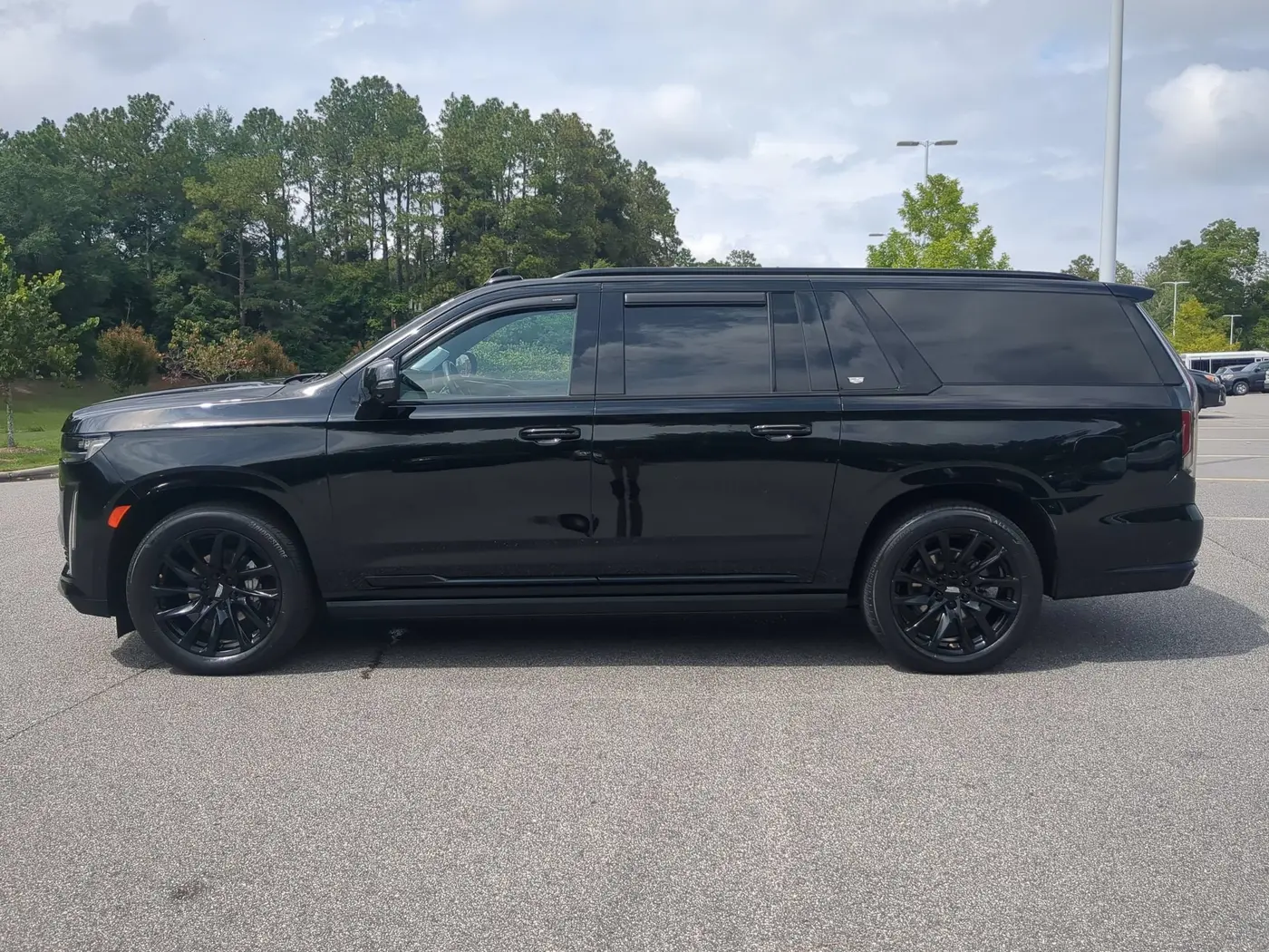 2024 Cadillac Escalade - $84,986