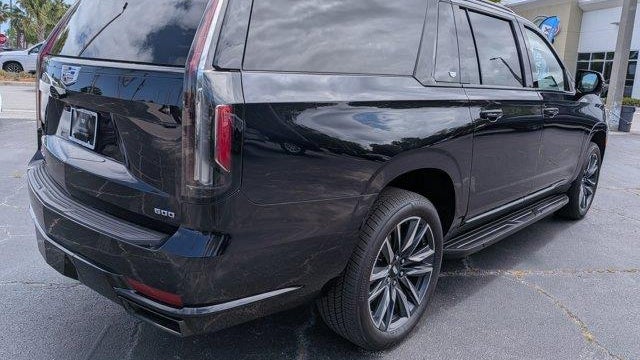 2023 Cadillac Escalade ESV Sport Platinum