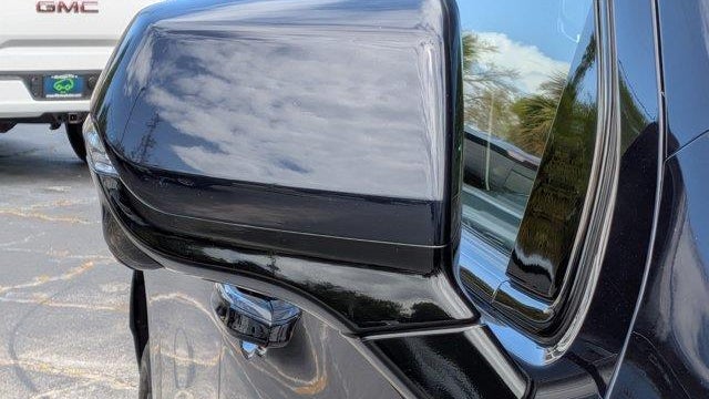 2023 Cadillac Escalade ESV Sport Platinum