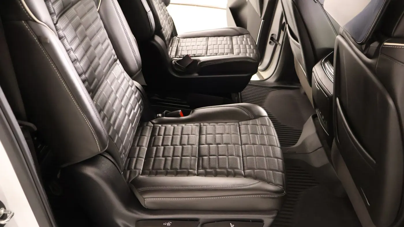 2024 Cadillac Escalade ESV Sport Platinum