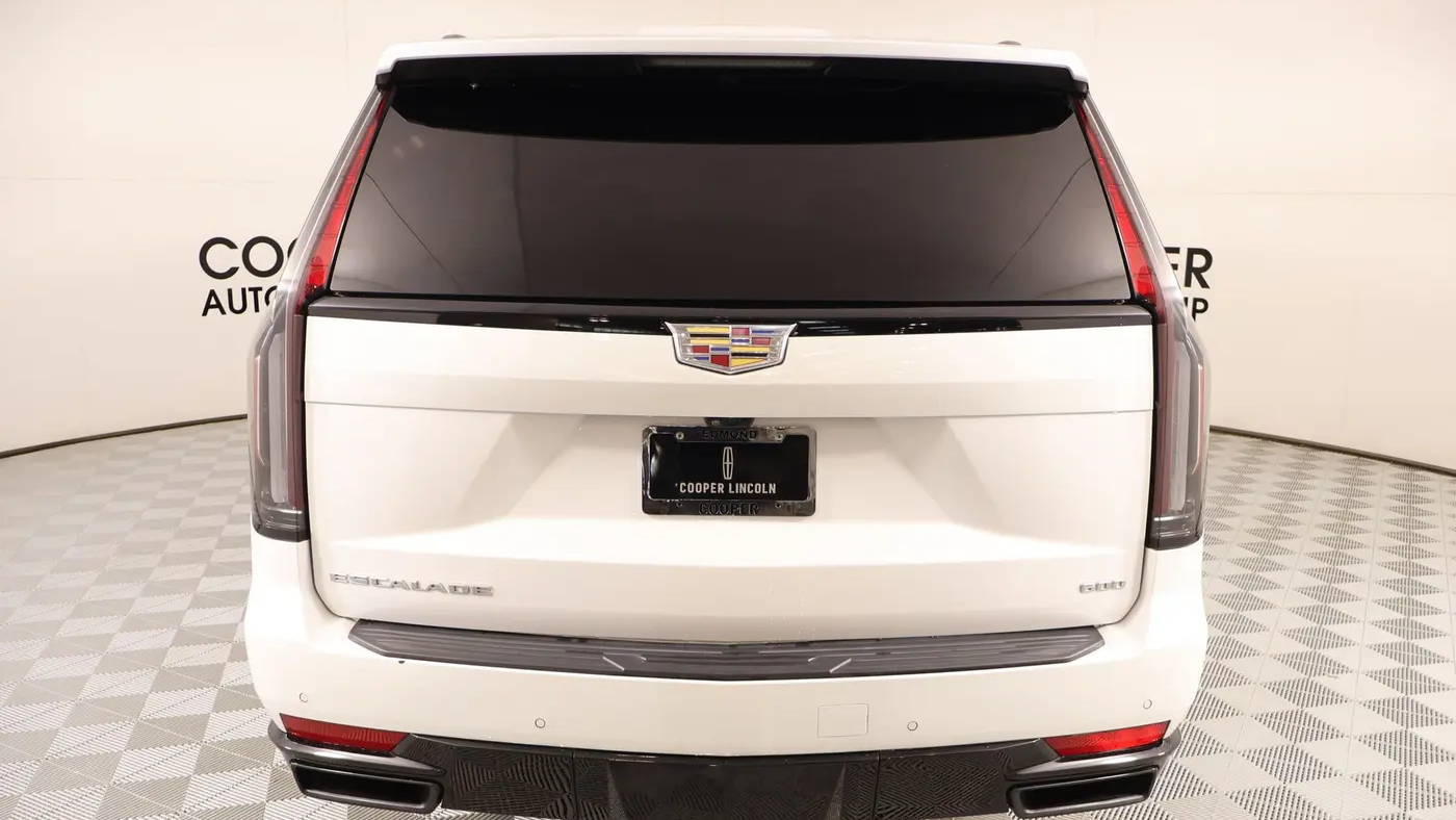 2024 Cadillac Escalade ESV Sport Platinum