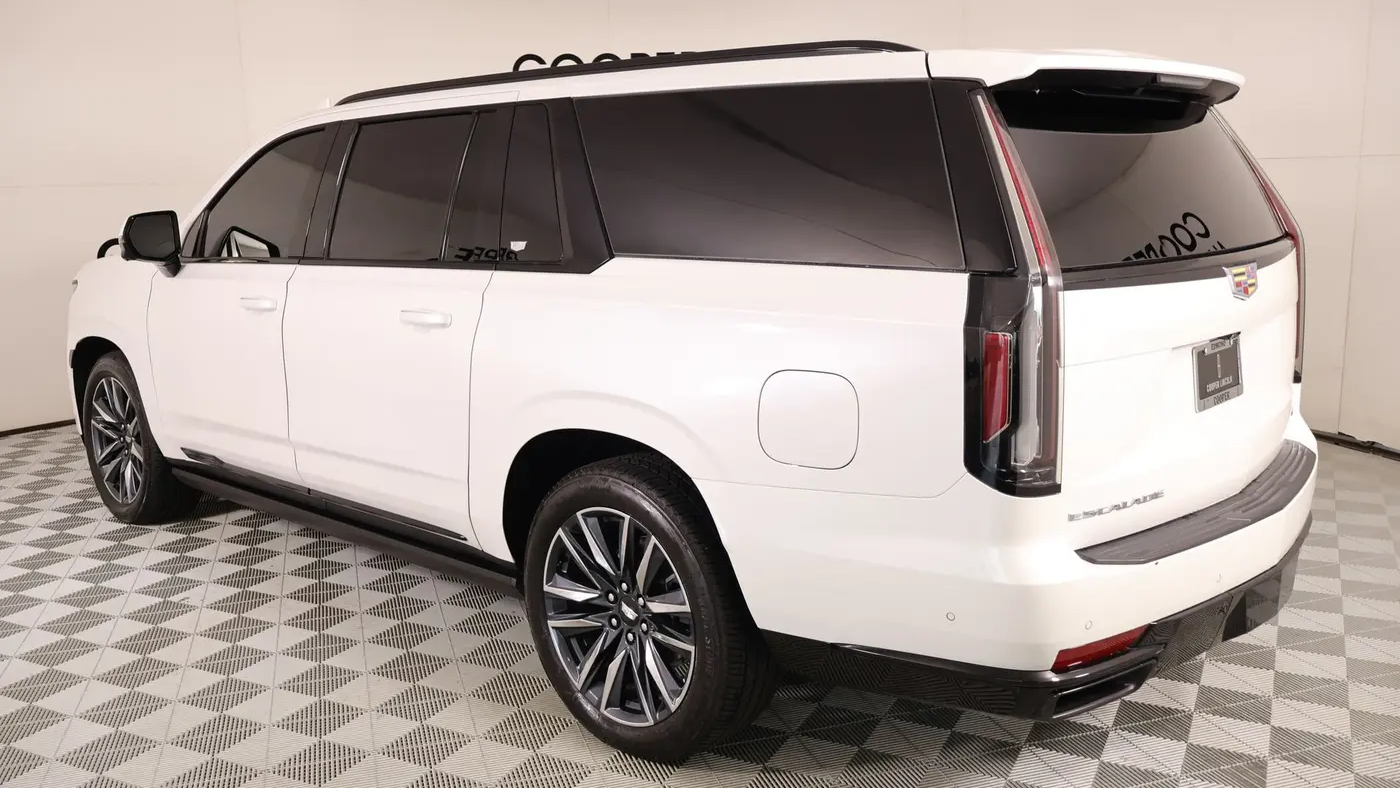 2024 Cadillac Escalade ESV Sport Platinum