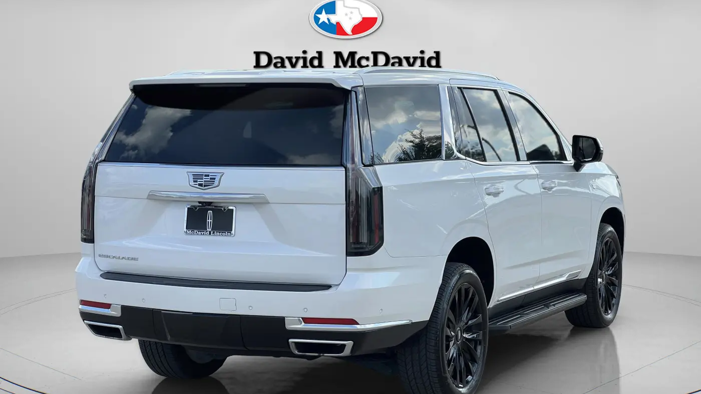 2025 Cadillac Escalade Luxury