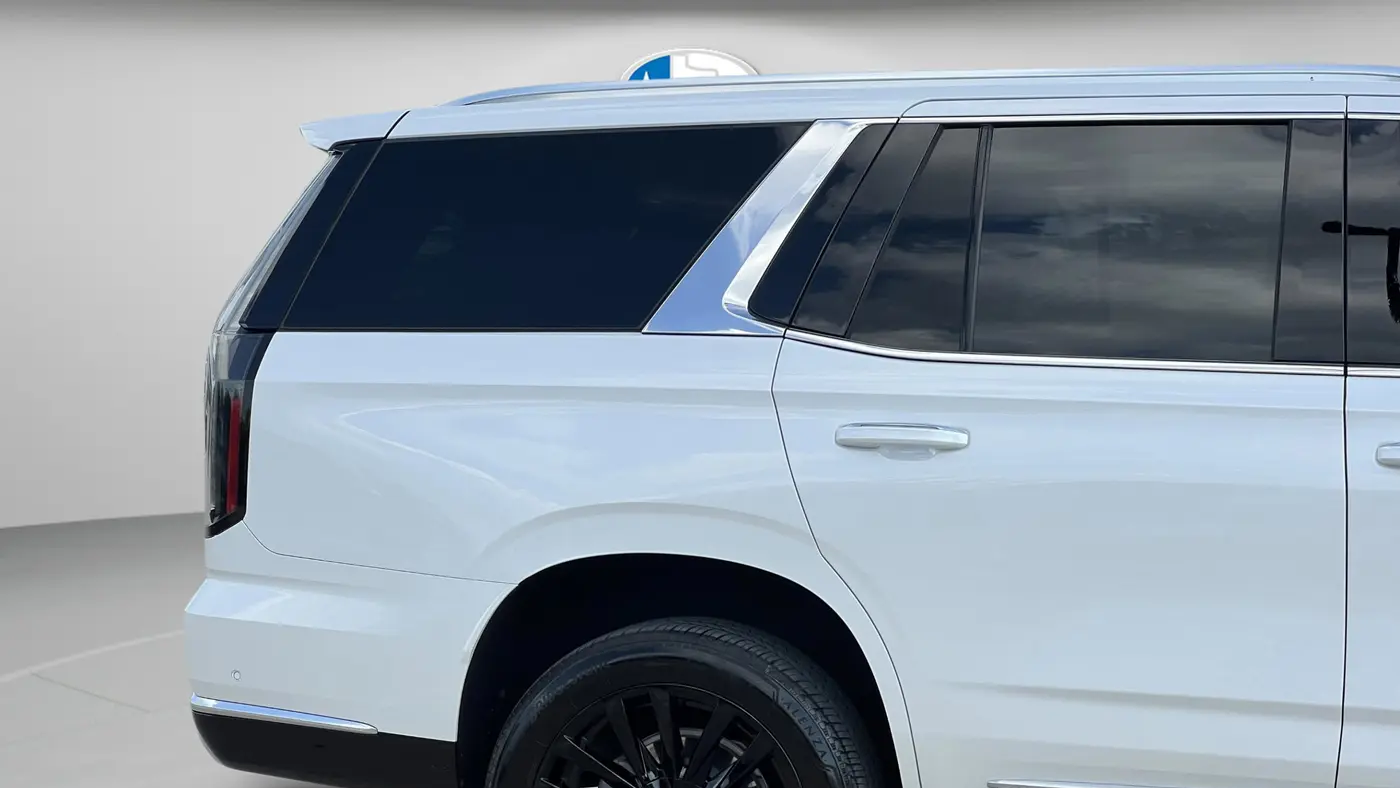 2025 Cadillac Escalade Luxury