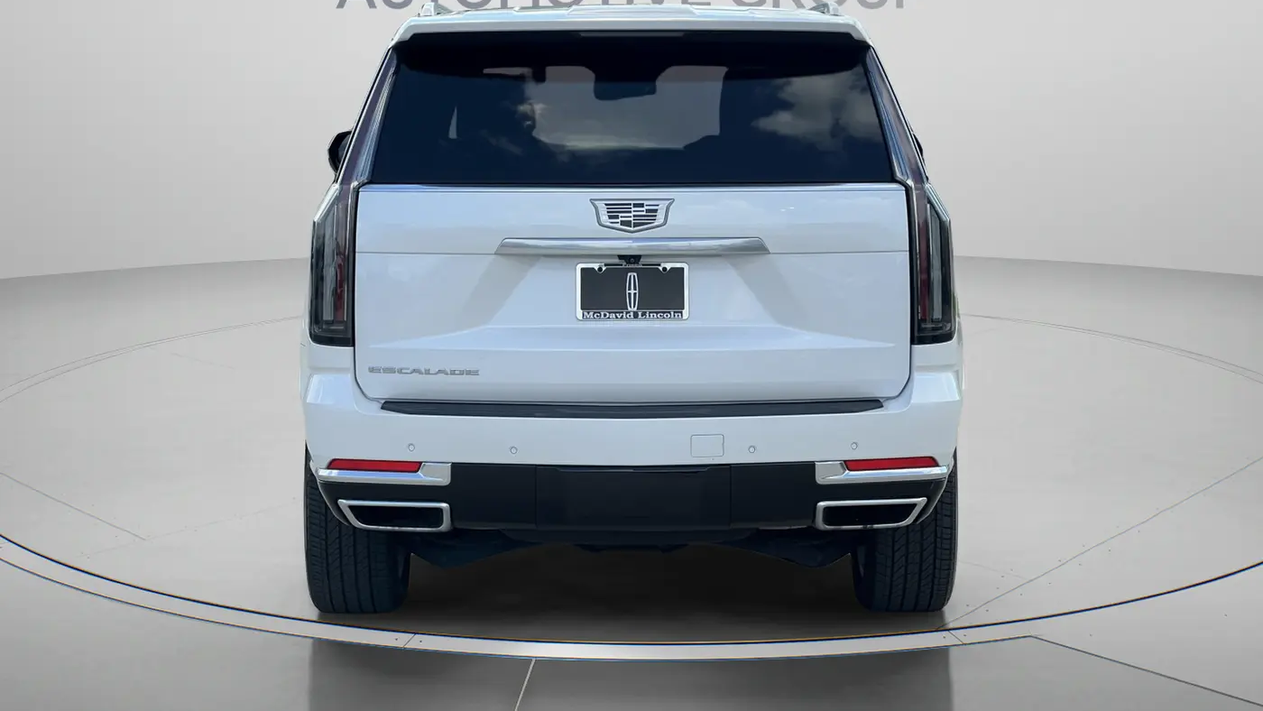 2025 Cadillac Escalade Luxury