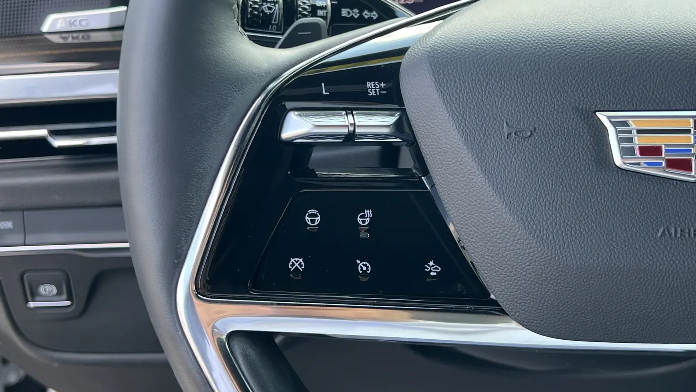 2025 Cadillac Escalade Luxury