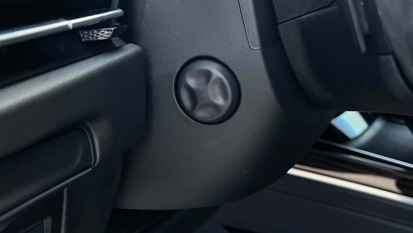 2025 Cadillac Escalade Luxury