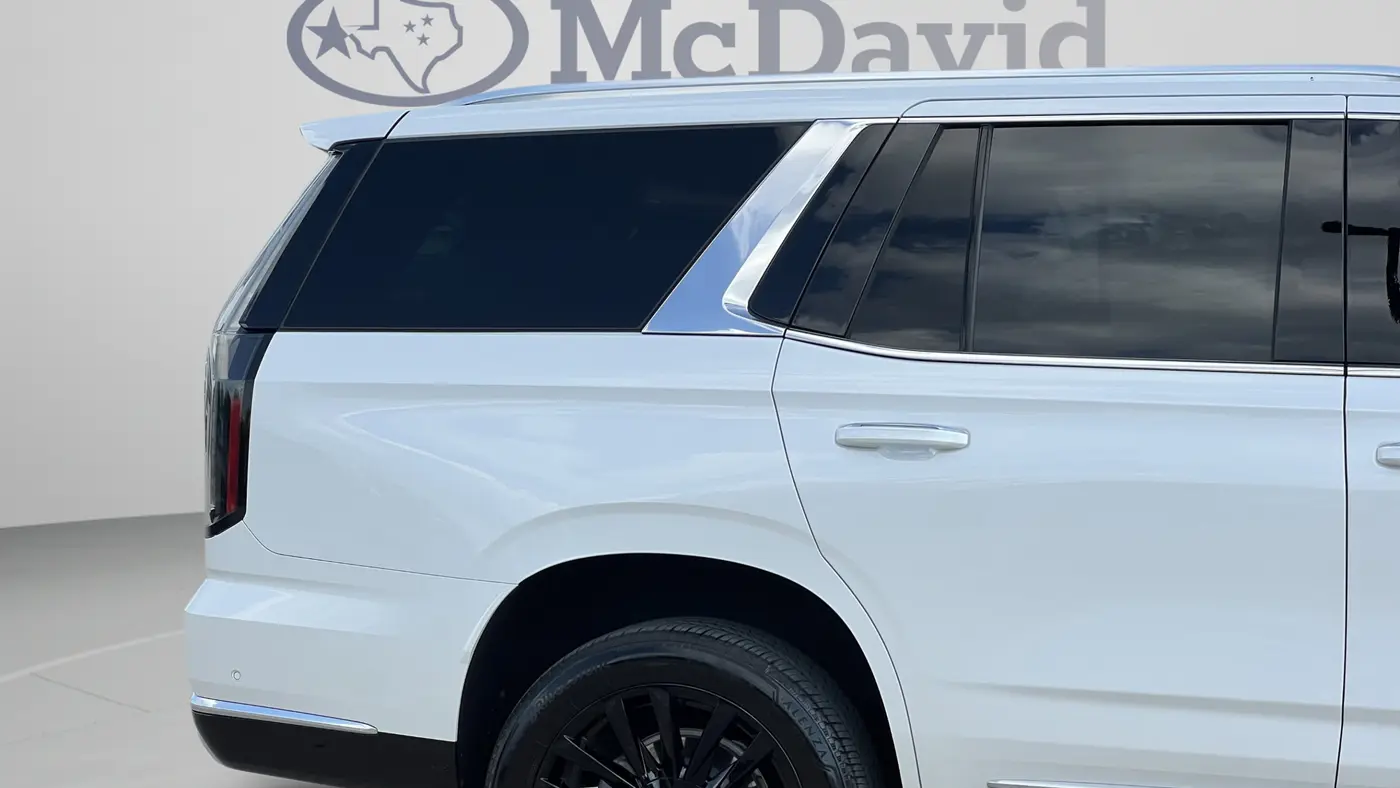 2025 Cadillac Escalade Luxury
