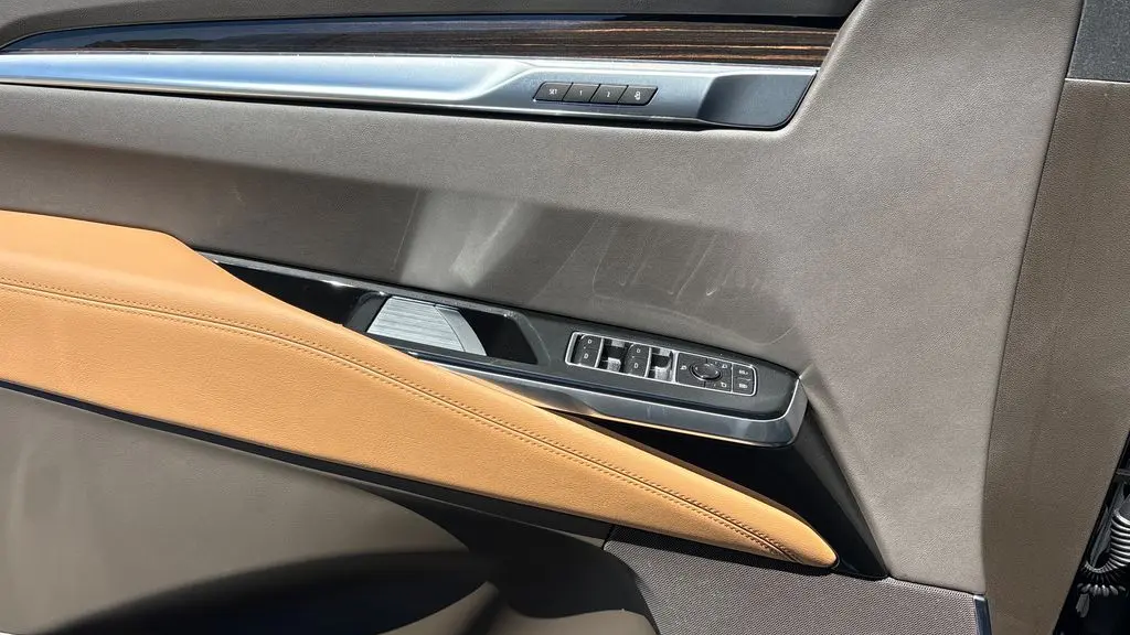 2026 Cadillac Escalade ESV Luxury