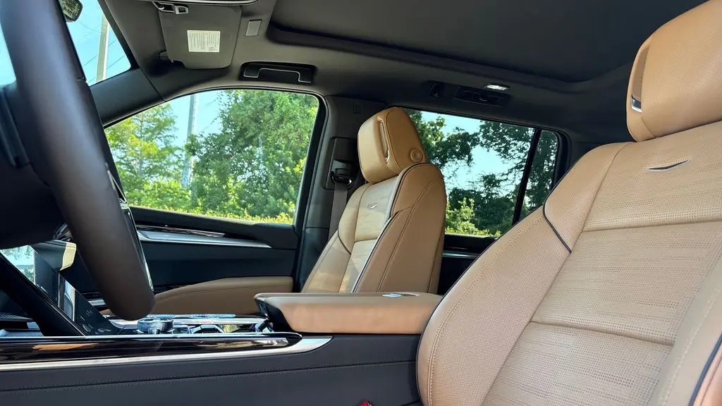 2026 Cadillac Escalade ESV Luxury