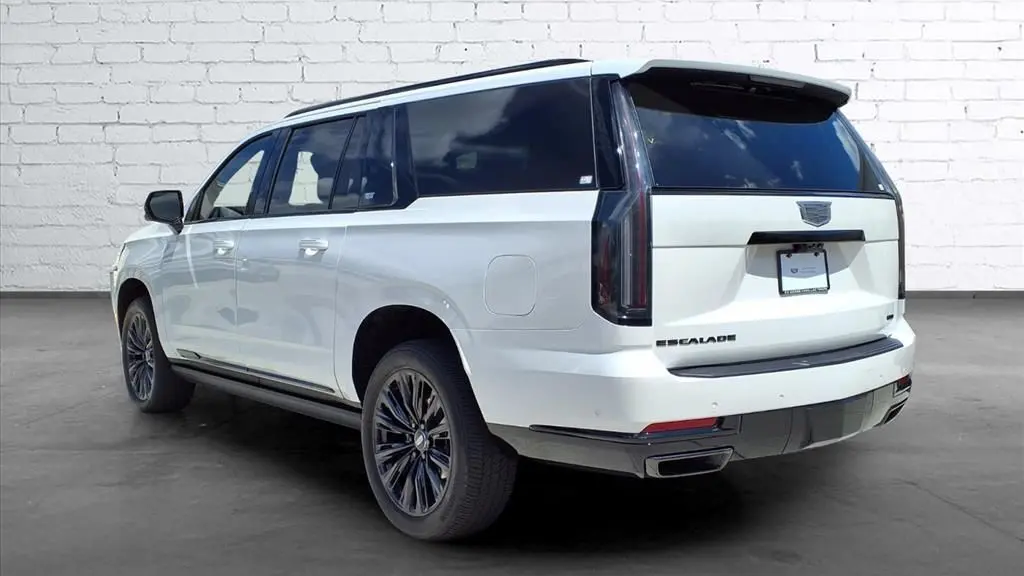 2025 Cadillac Escalade ESV Sport