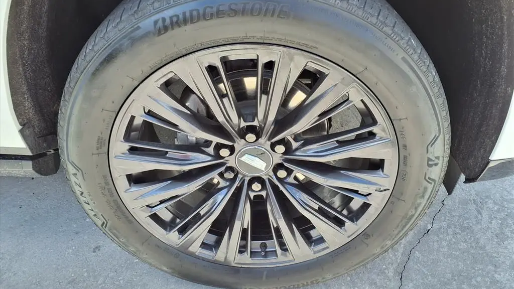 2025 Cadillac Escalade ESV Sport